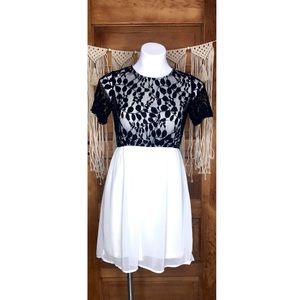 <Fun 2 Fun> Black Lace White Babydoll Dress
